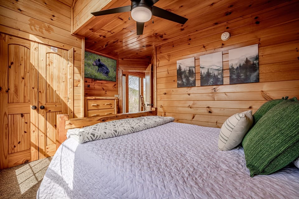 Upper level queen bedroom