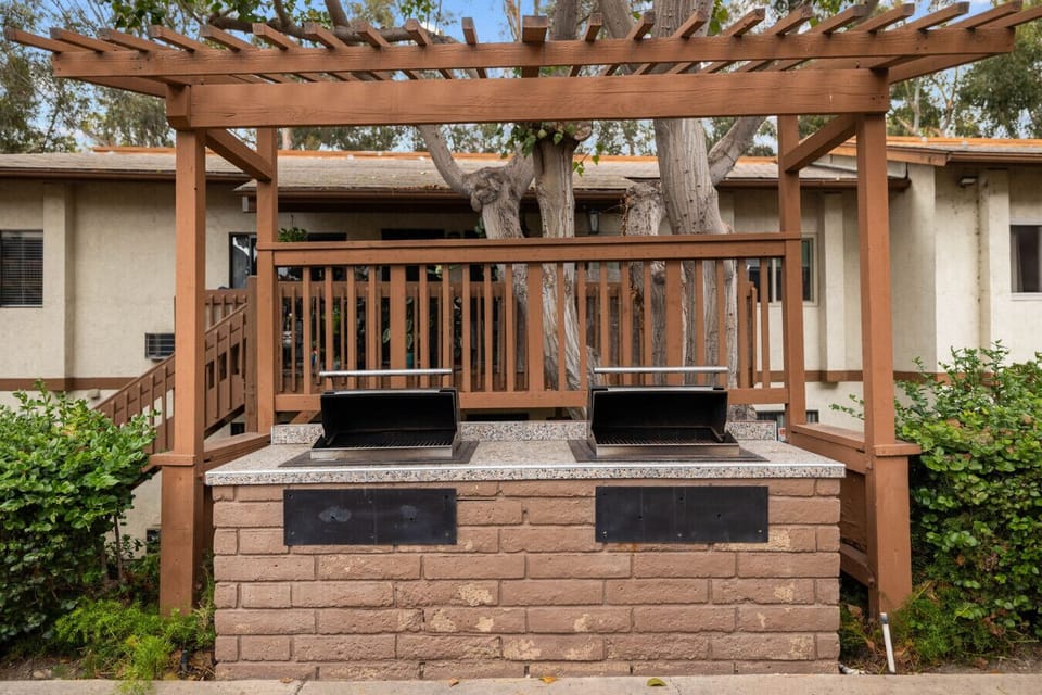 Enjoy outdoor cooking with our community BBQ grills.