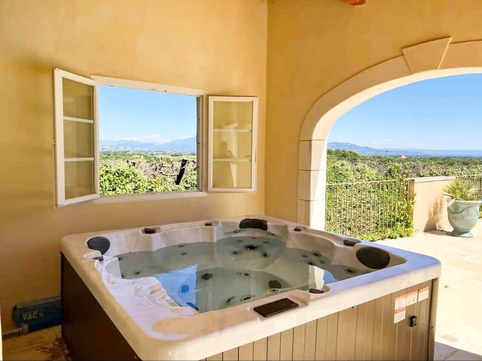 Jacuzzi 6 personnes 
