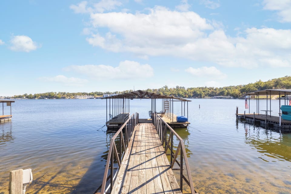 LAKEOZARKVACATION.COM