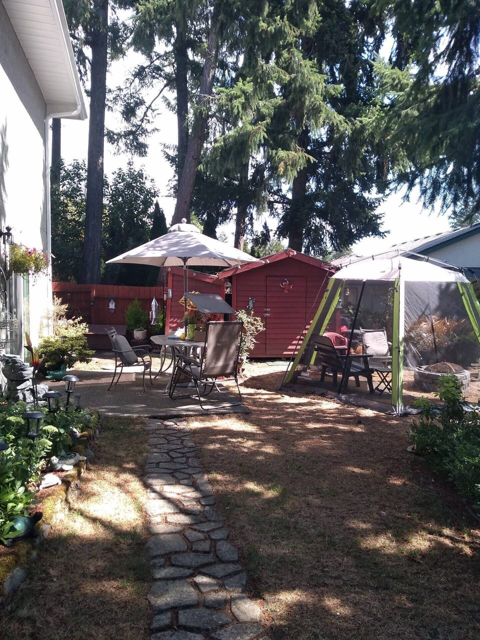 Feel free to enjoy the yard space.