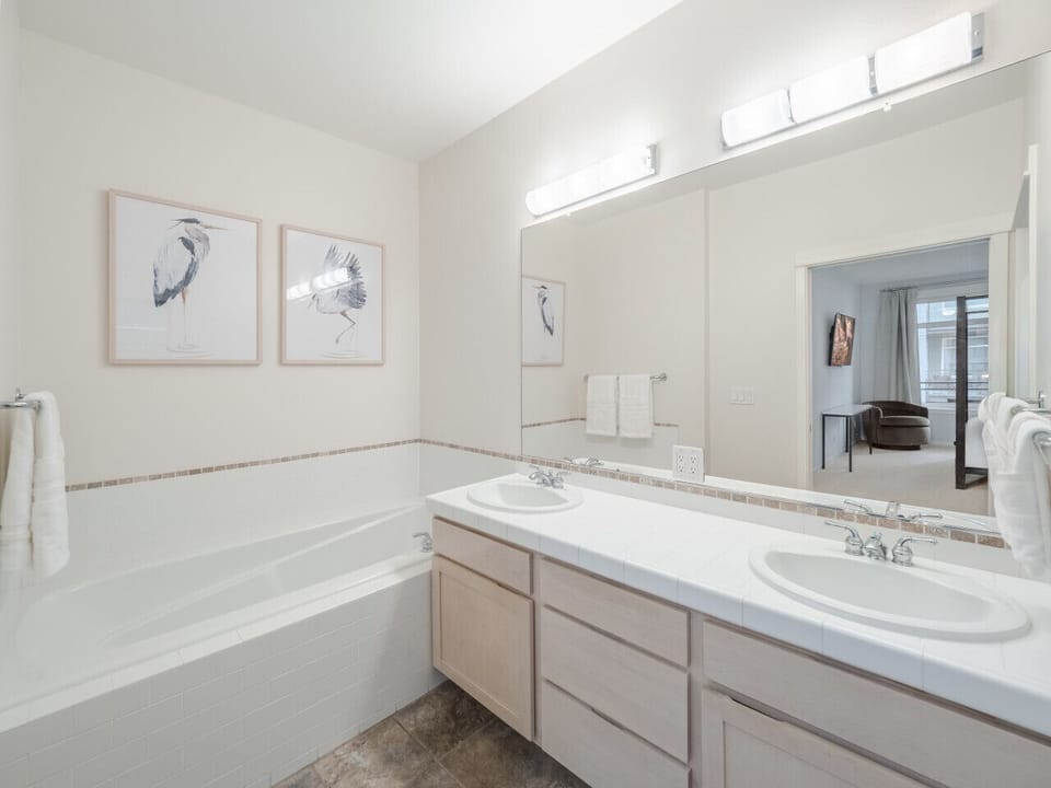 Primary ensuite bathroom