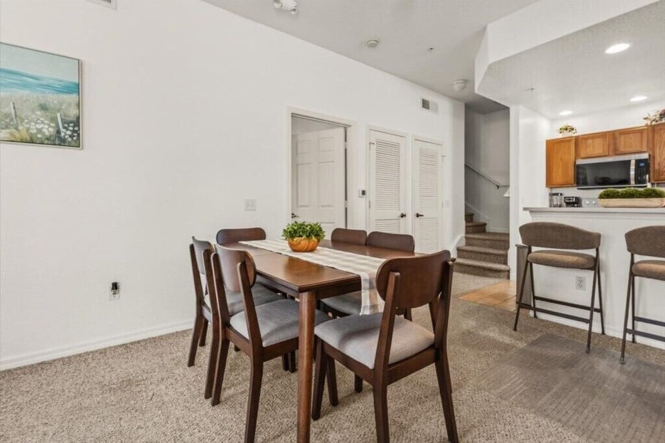 4014 Santa Maria Drive Unit 101 (5).jpg