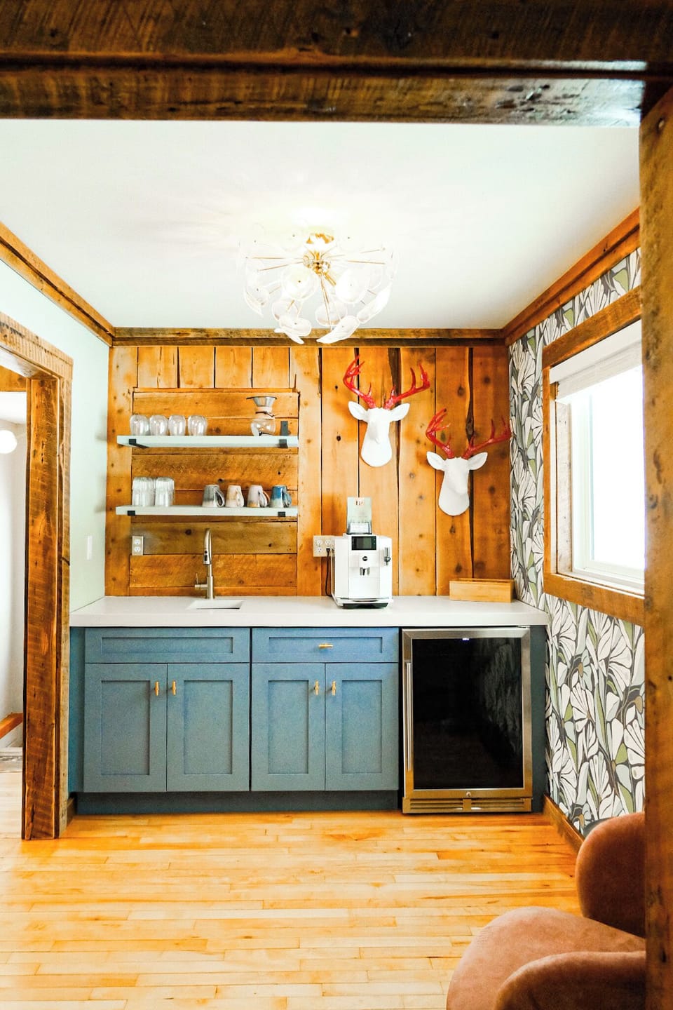 Wet bar with open shelving and designer details