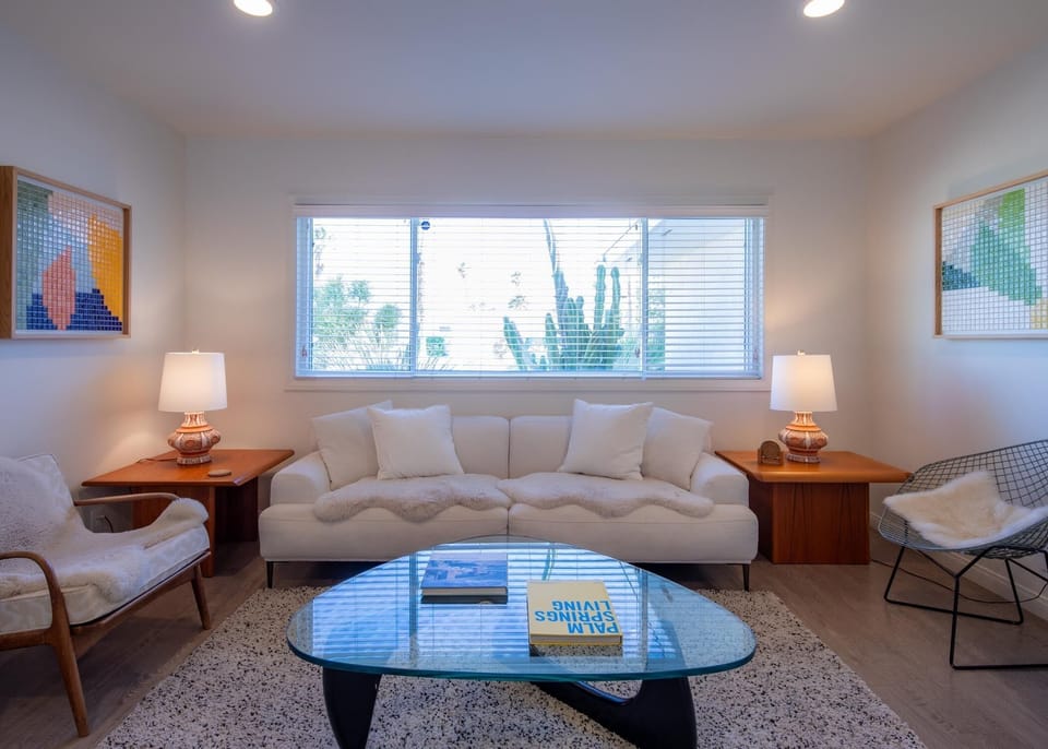 Front living room with vintage furnishings