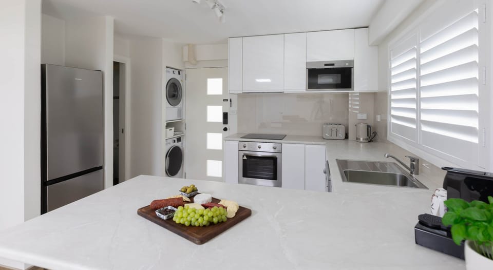 Kitchen 1b