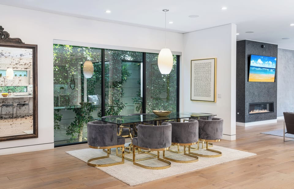 Elegant, Family Friendly Neighborhood, Private Backyard, Heated Pool & Spa
