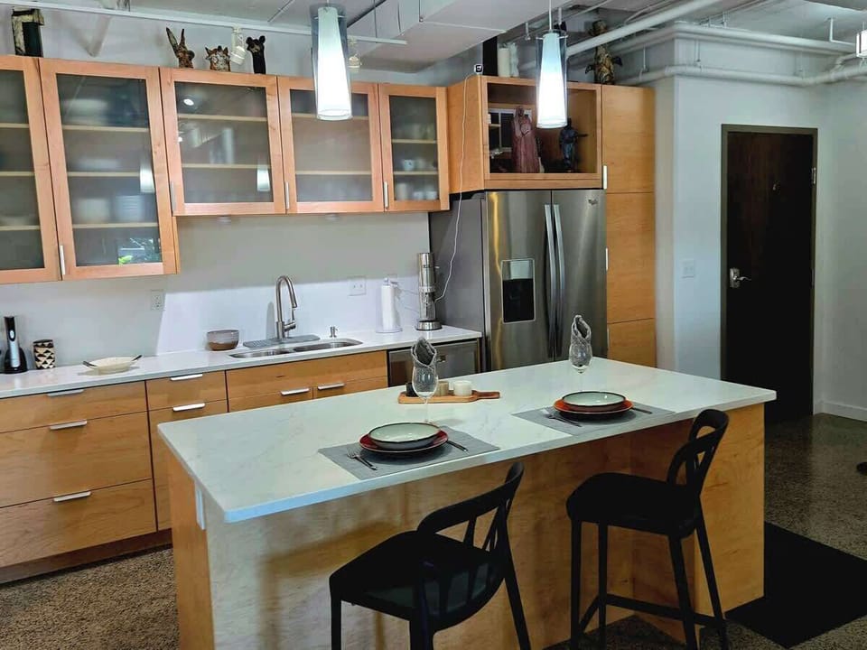 A beautifully equipped chef’s kitchen designed for both functionality and style