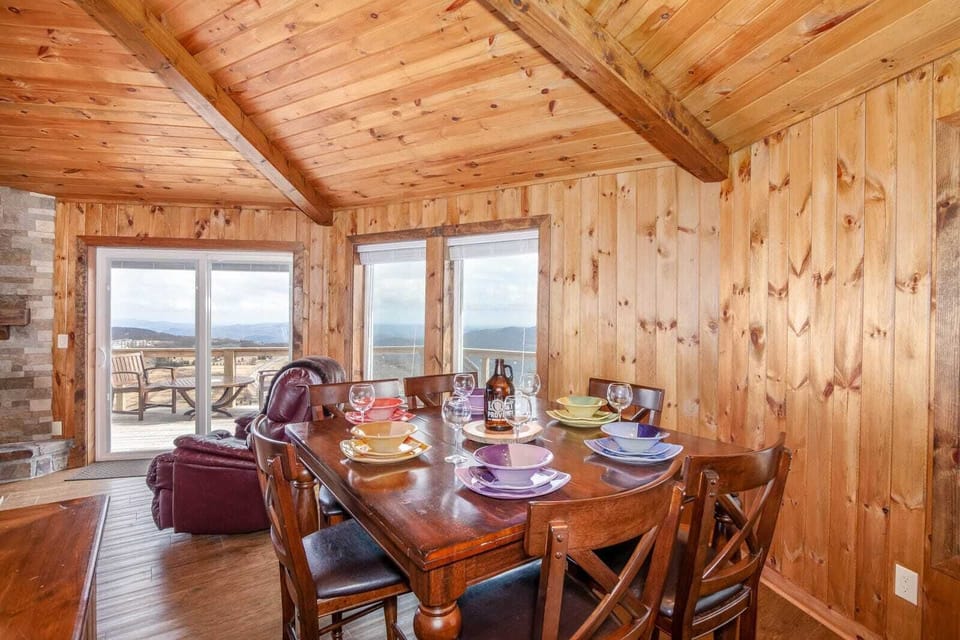 Dining Seats Six