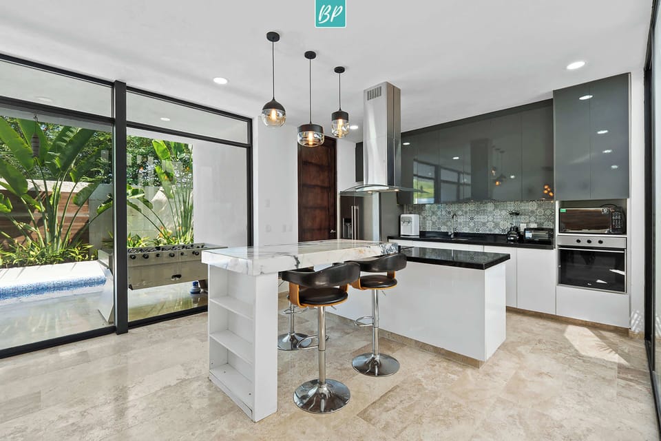 Modern kitchen