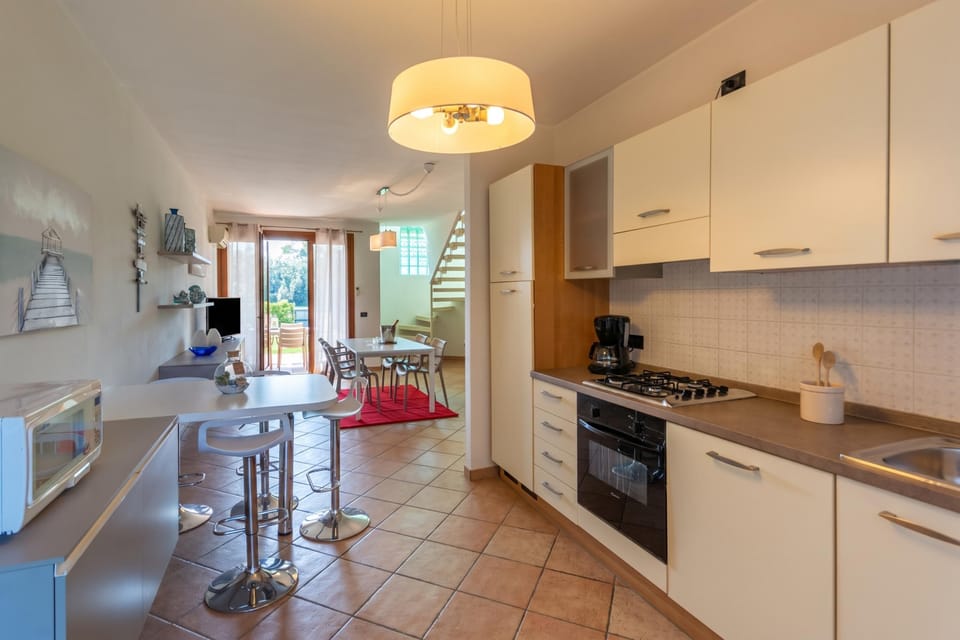 Kitchen and dining area