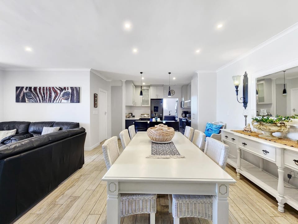 Neptune Isle Oceanfront 3-Bed with Pool (34174)