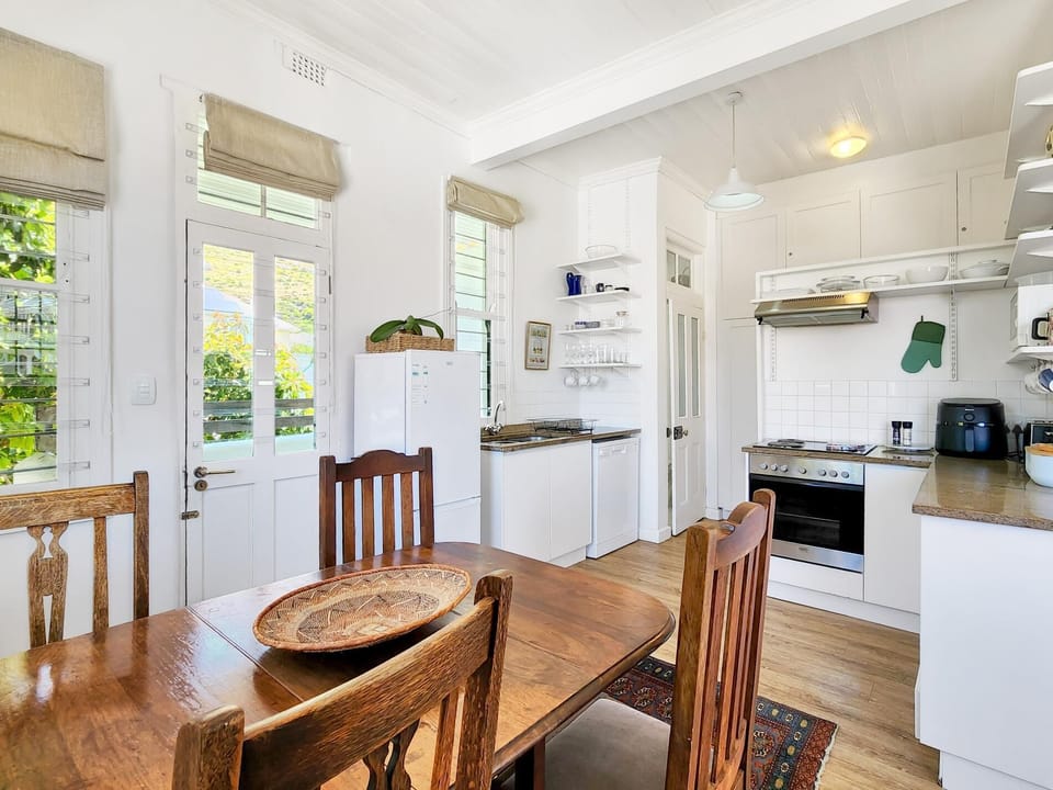 Kalk Bay 1-Bed at Windsor Lodge near Harbour (34312)