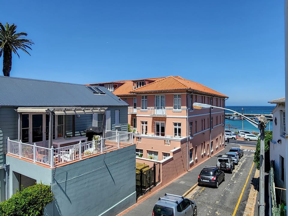 Kalk Bay 1-Bed at Windsor Lodge near Harbour (34326)