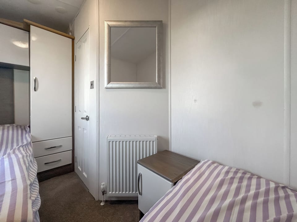 Twin bedroom | South View Holiday ParkPlot 37, Skegness