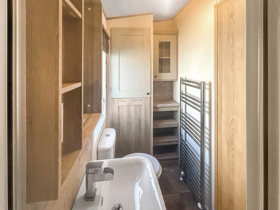 Shower room | Stuart&rsquo;s Coastal Retreat, Caister On Sea Holiday Park Haven