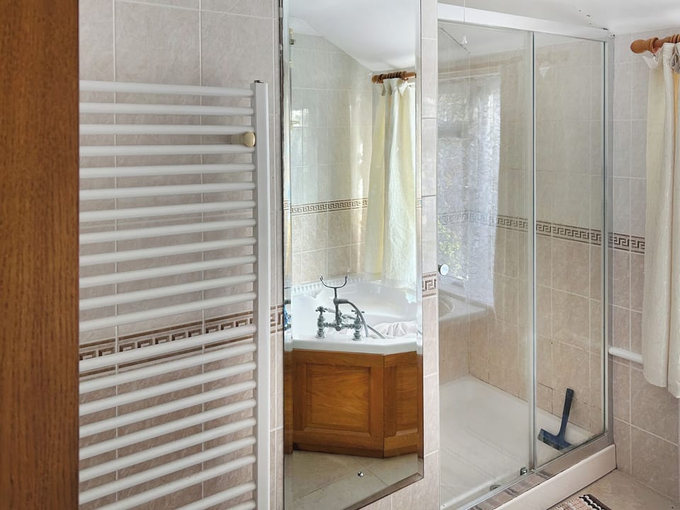 Bathroom | The Anchorage, Coverack