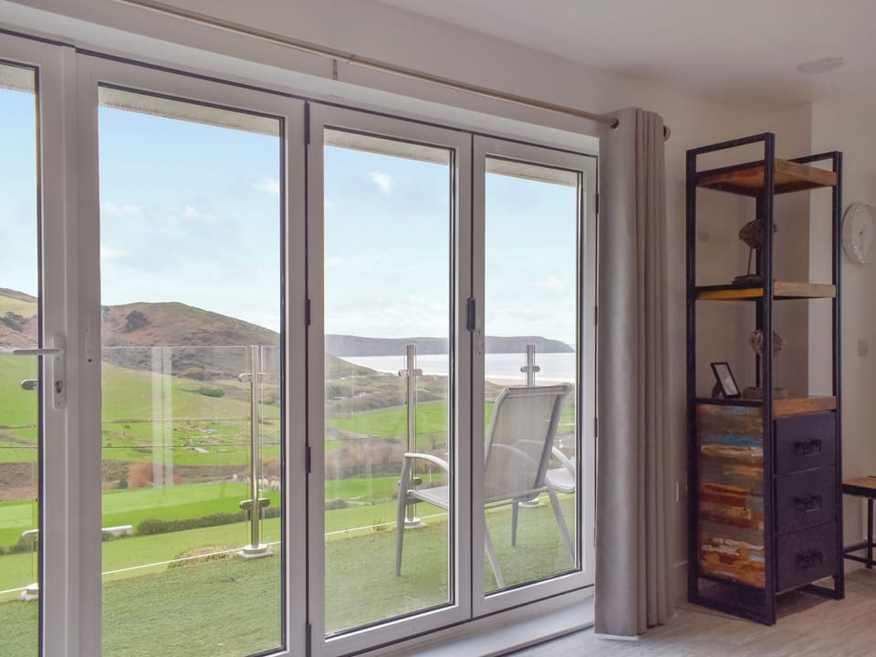 Living area | Sea The Sea - Seasons Apartments, Woolacombe