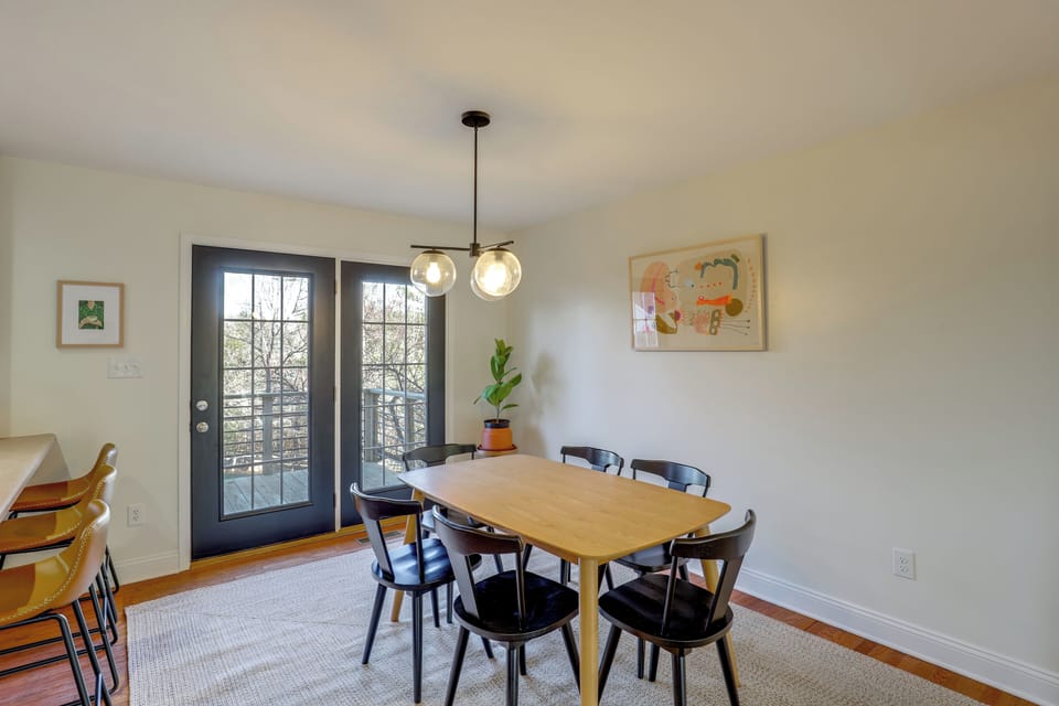 Dining Area | Main Level