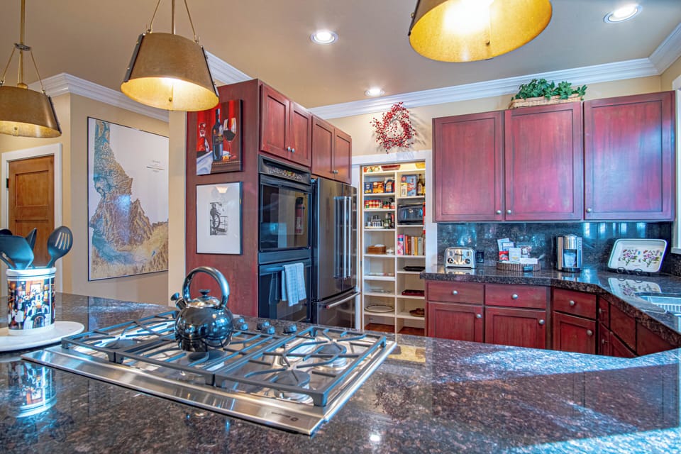 Gourmet Kitchen with Double ovens and Gas Range cooktop