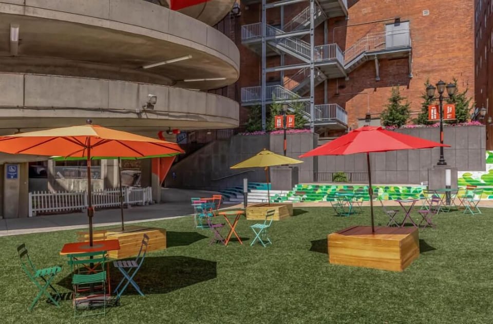Outdoor dining