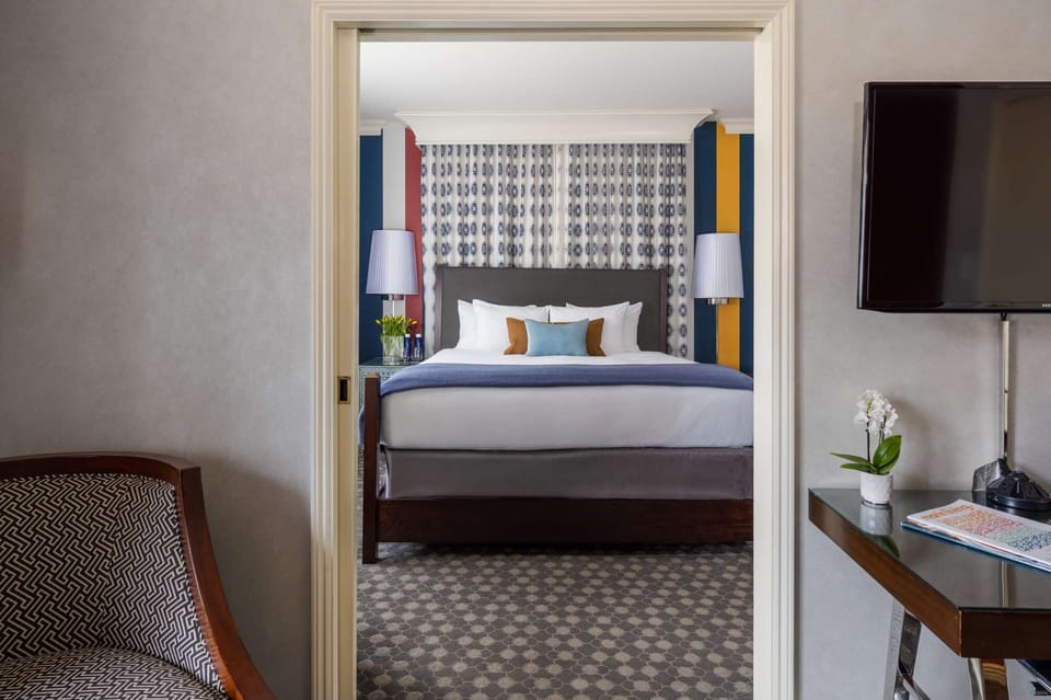 Corner One Bedroom Suite with Soaking Tub.