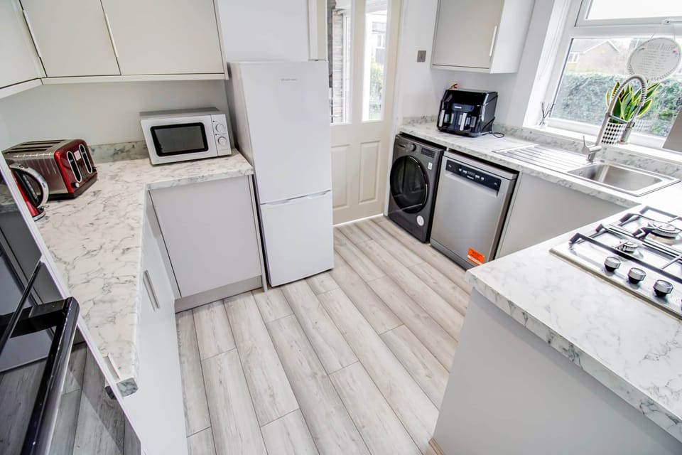 Kitchen 2