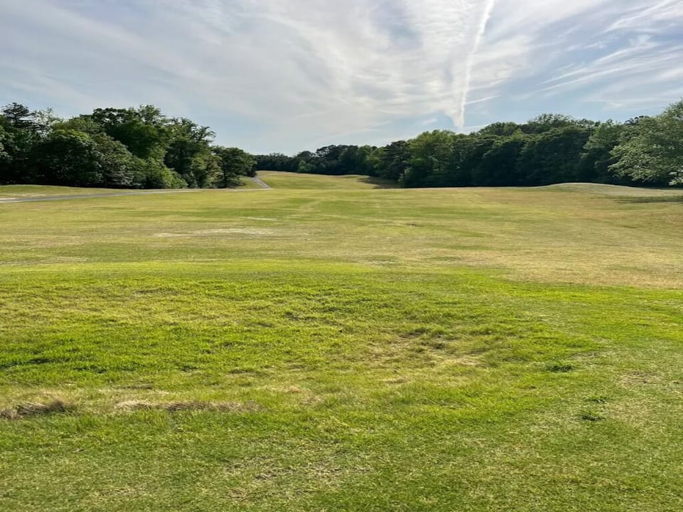 Pinetuck Golf Course - 7.9 miles from the property