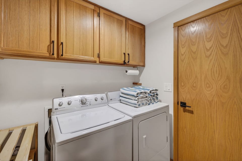 Sunriver Legacy- Laundry