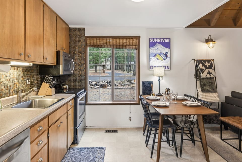 Muskrat 3- Kitchen
