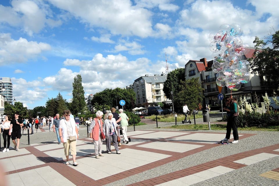 Immediate Surroundings [summer] (<1 km)