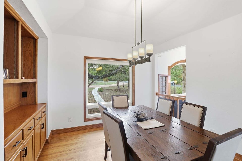 Dining Room, Dining Table, Furniture, Indoors, Table