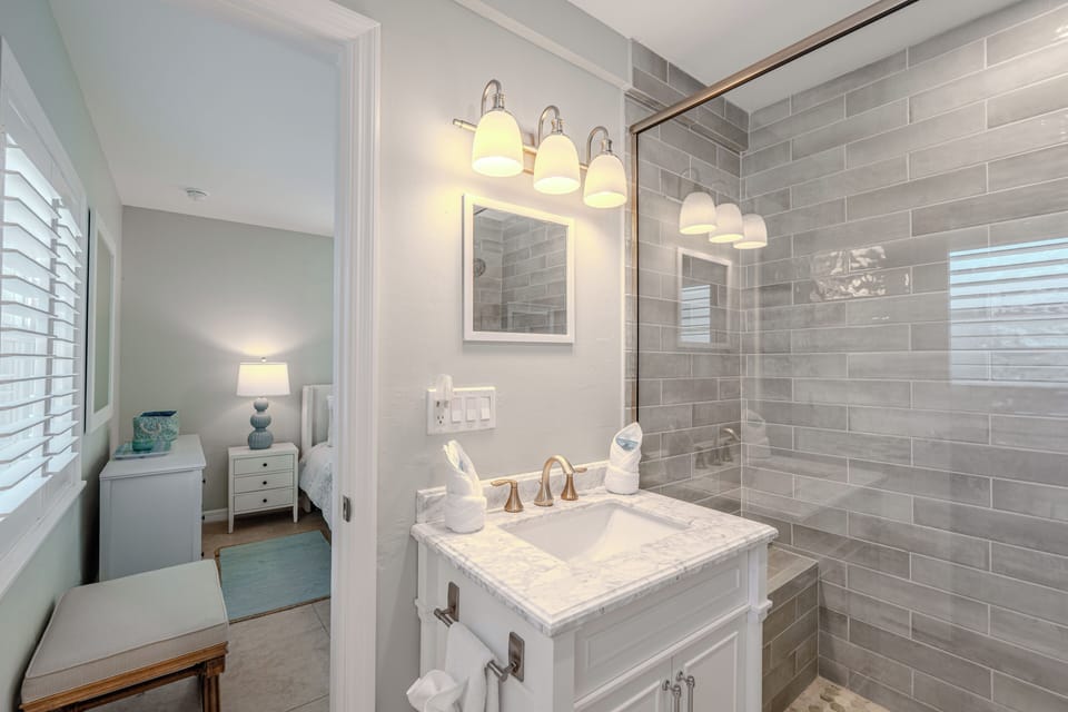 Spacious Bathroom.