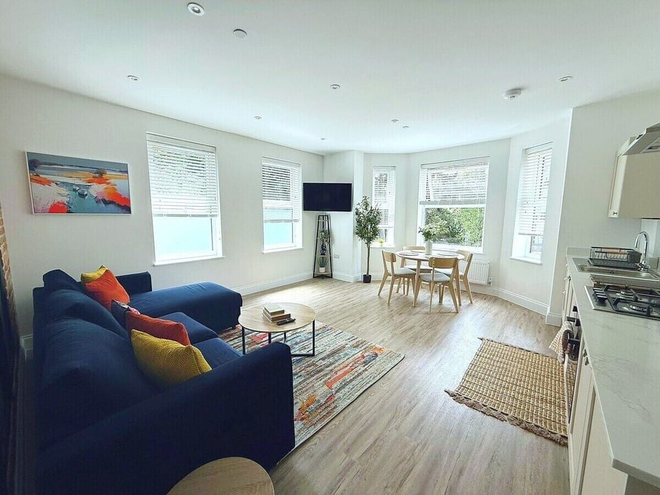 Bright and Spacious Living Area