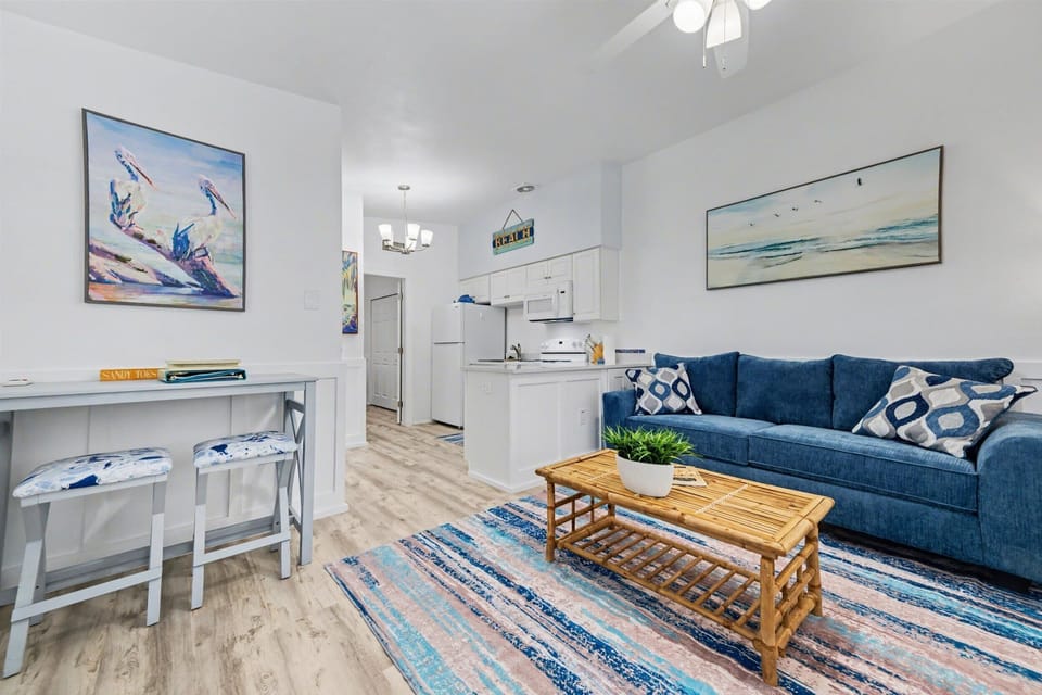 Perfect space for dining, relaxing, and planning beach days