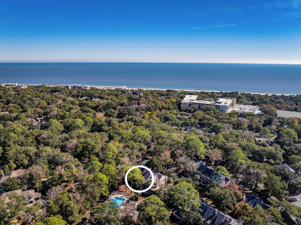 With a short walk to the beach you have everything at your fingertips!