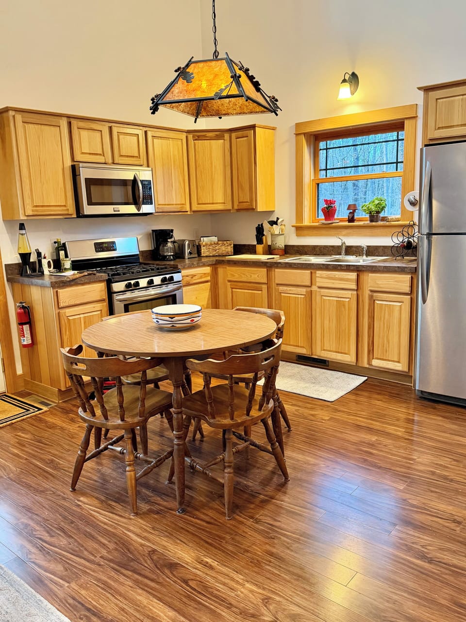 Kitchen with table leaf available for extra eating space