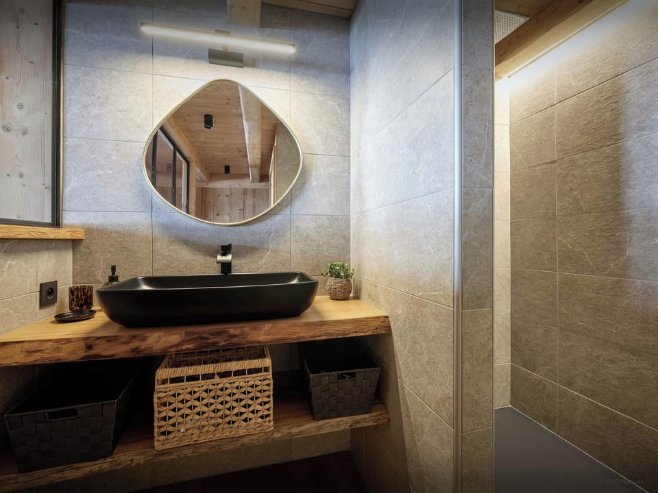Bathroom - bedroom 2