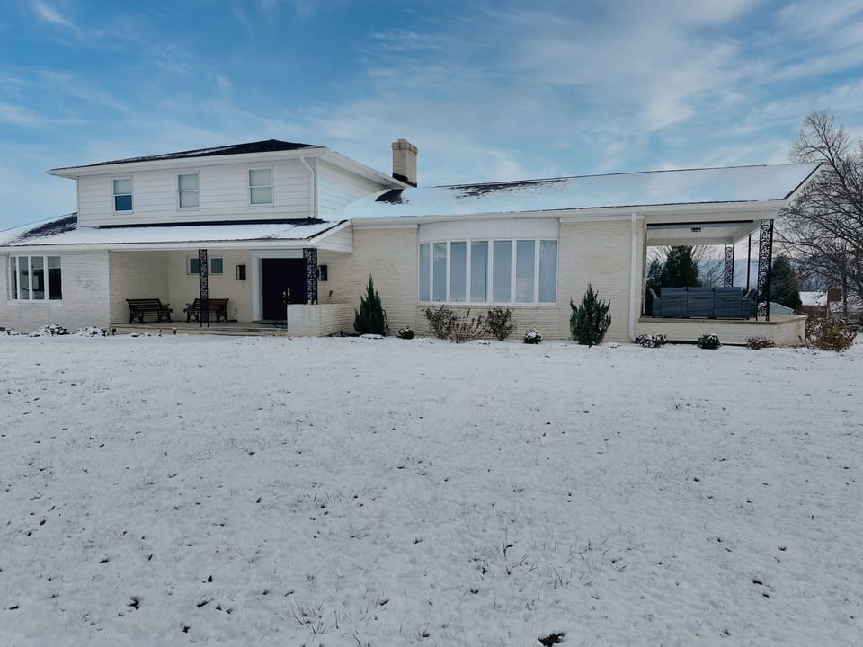 Big Gem Front View - Winter