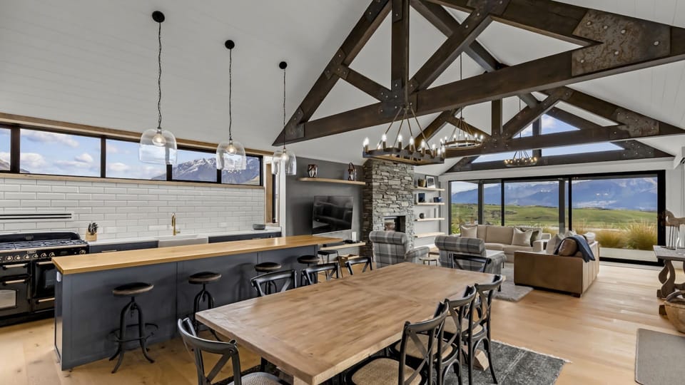 Open plan dining
