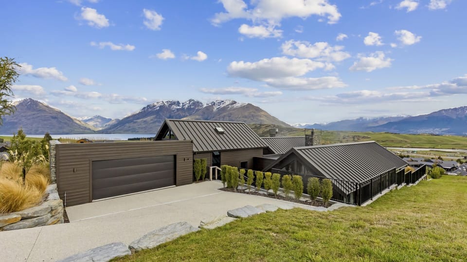 Exterior driveway and garage access