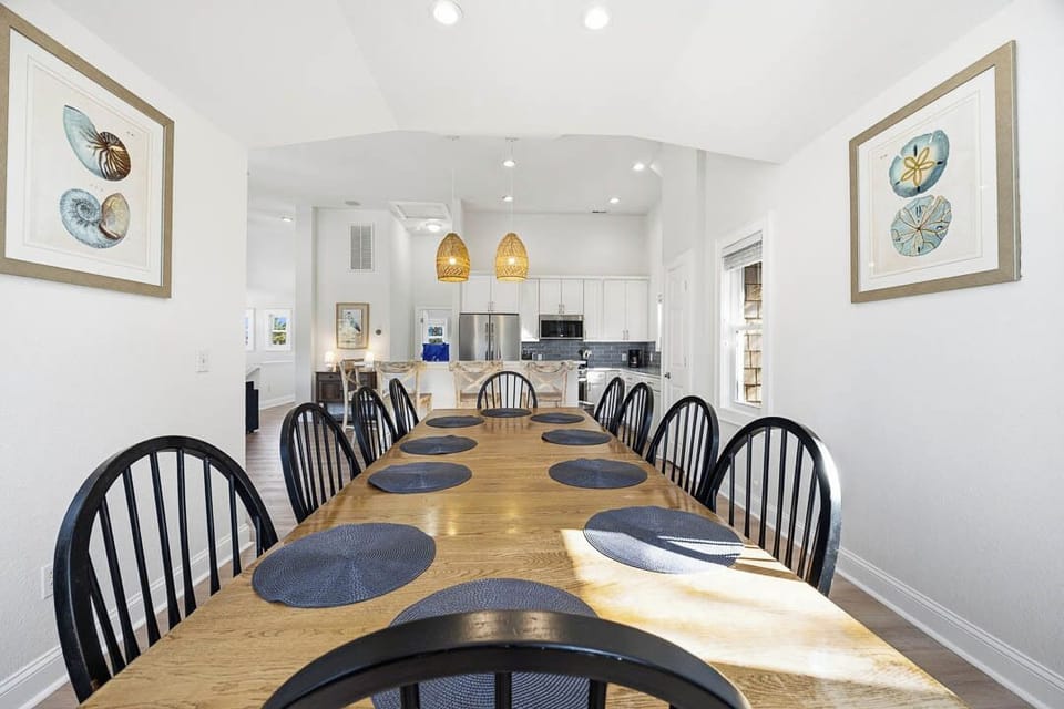 Top-Level Dining Room with Table (seats 12)