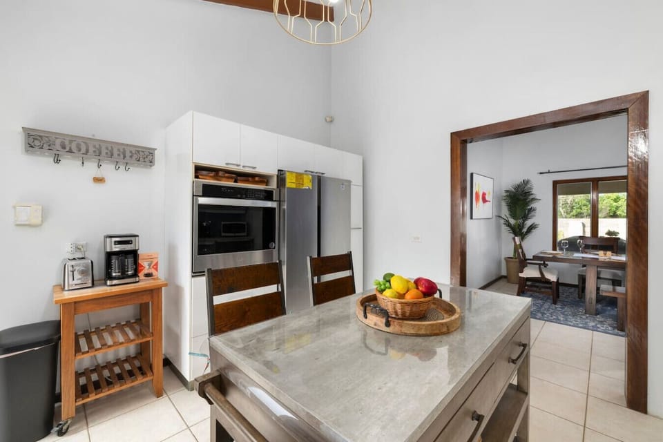 Welcome to the heart of the home! This spacious kitchen is ideal for cooking, gathering, and enjoying moments with family and friends.
