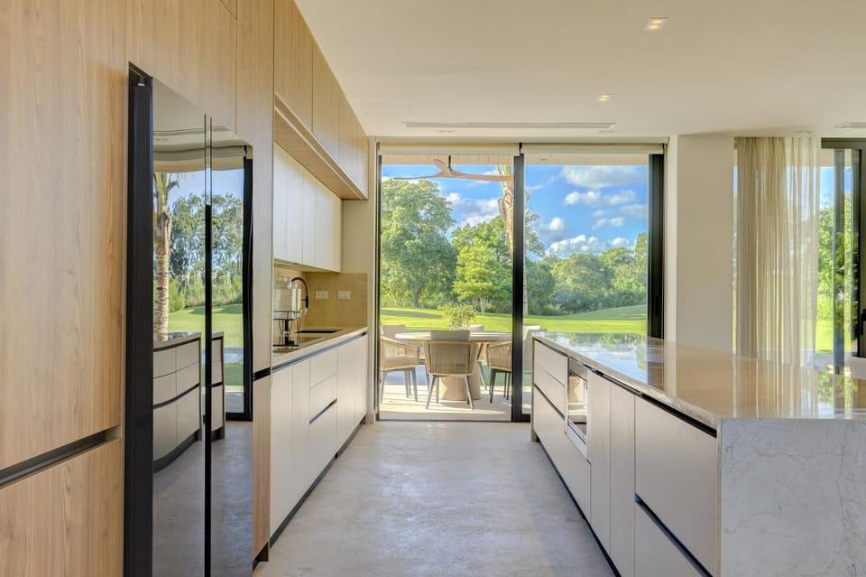 Hacienda A25 – A Modern Escape of Tropical Charm (7269)