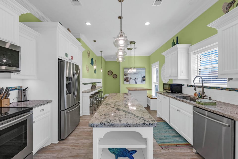 Kitchen | Keurig & Drip Coffee Makers | Blender | Toaster | Cooking Basics