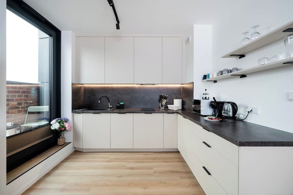Fully Equipped Kitchen | Book Now with RENTUJEMY.COM