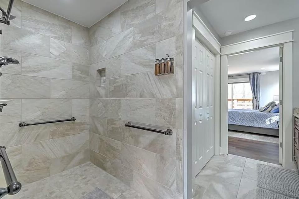 Modern and classy bathroom with complete essentials.