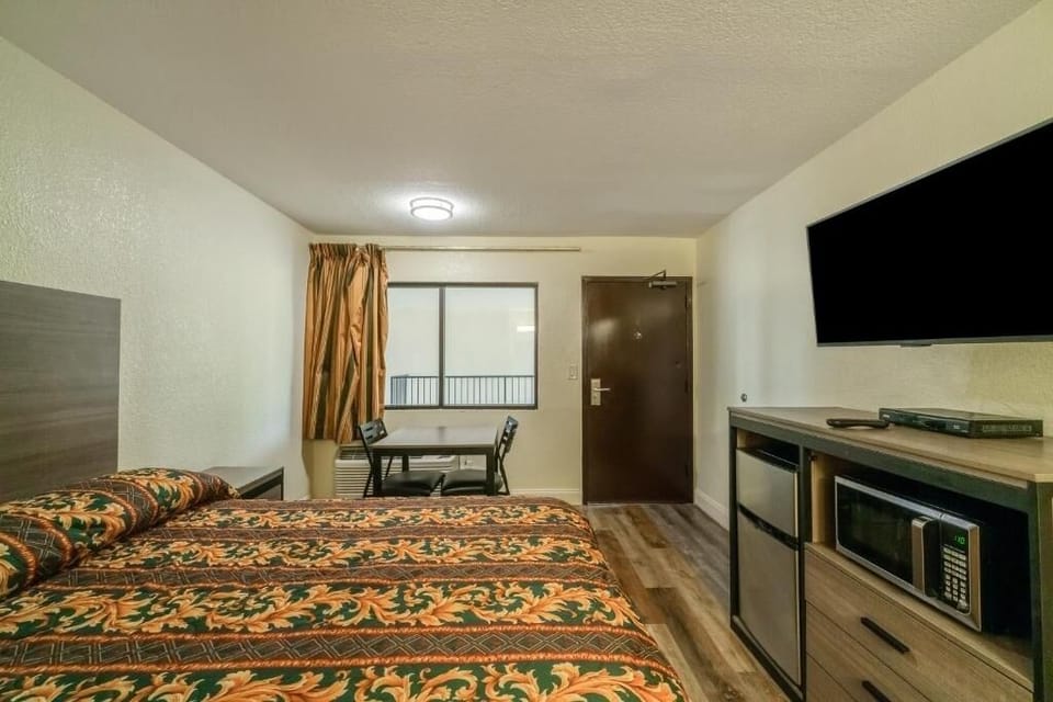 Bedroom. Interior and views may vary based on location and availability.