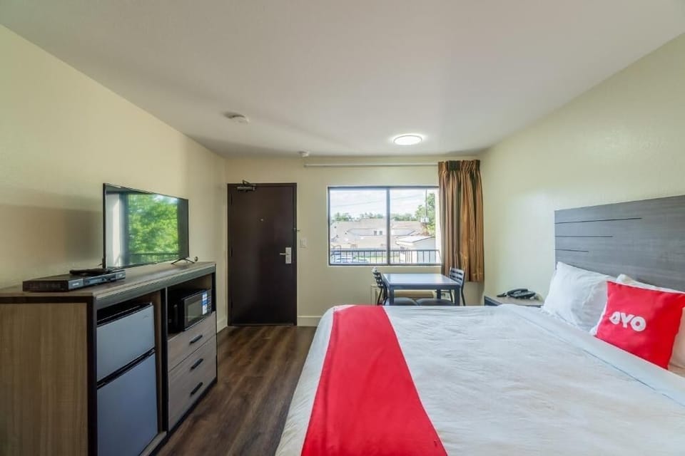 Bedroom. Interior and views may vary based on location and availability.
