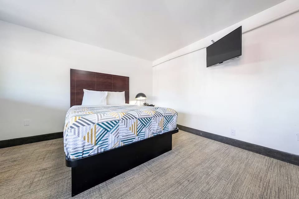 Bedroom. Interior and views may vary based on location and availability.